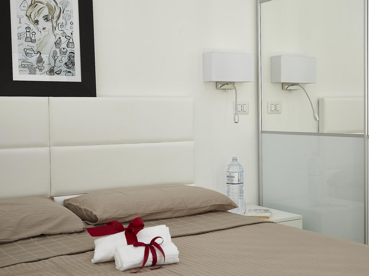 كروتوني B&B Le More المظهر الخارجي الصورة